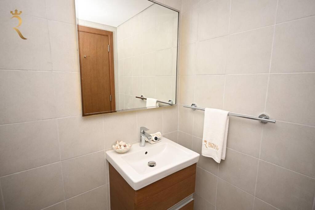 Mariana Luxurious 2br Al Raha Apartment *