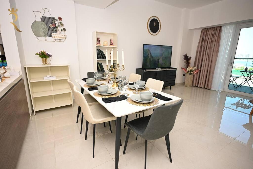 Mariana Luxurious 2br Al Raha Apartment *
